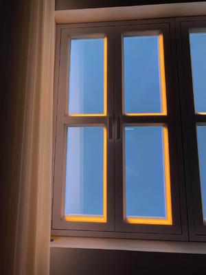 100-240V โวลเตชั่นปลอม แผนไฟฟ้าฟ้า APP ระบบควบคุมทางไกลรวมสําหรับการส่องแสงรอบวัน